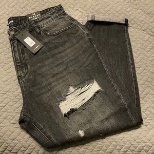 Fashion Nova boyfriend fit jeans